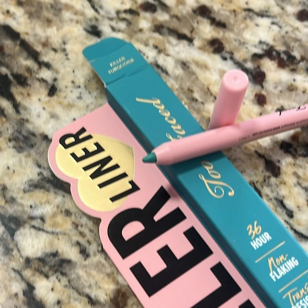 ♣️🌙HP! Too Faced Turquoise Killer Liner
